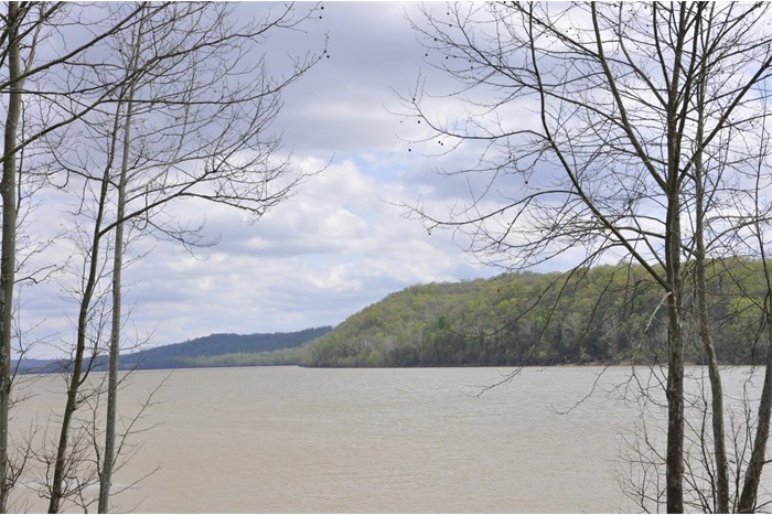 We are on the Horseshoe Bend of a 130 mile long Ohio River impoundment called the Cannellton Pool.